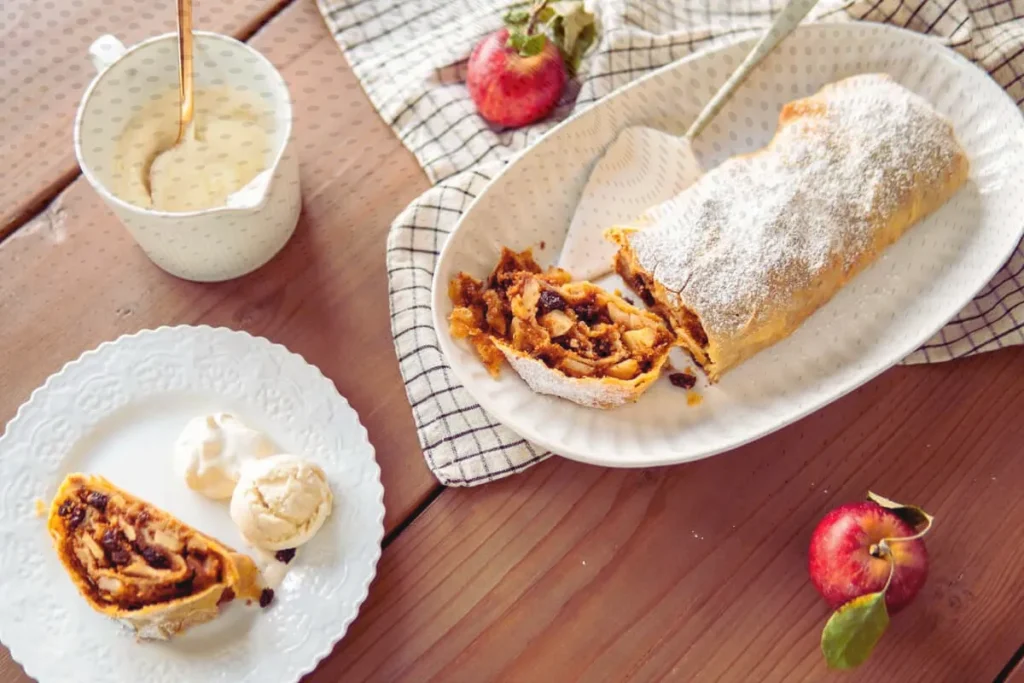 🍎 German Apple Strudel Recipe – Flaky Layers, Cozy Spice recipe food